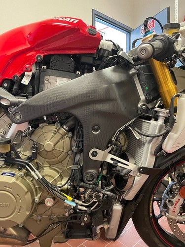 Rahmenschutz carbon ducati - rahmenschutz,